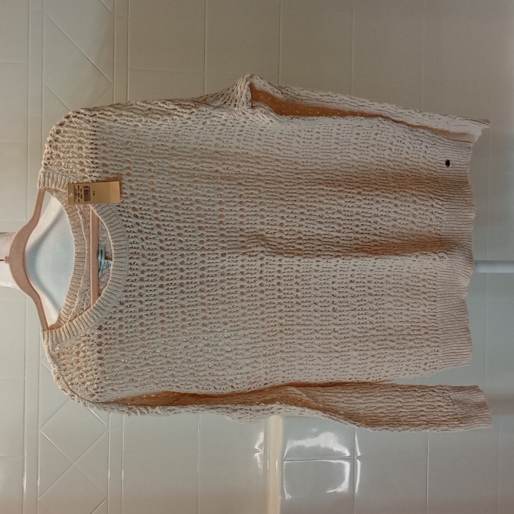 American Eagle Outfitters Women's Cream Knit Sweater